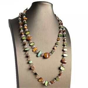 Elegant Multicolor Beaded Necklace